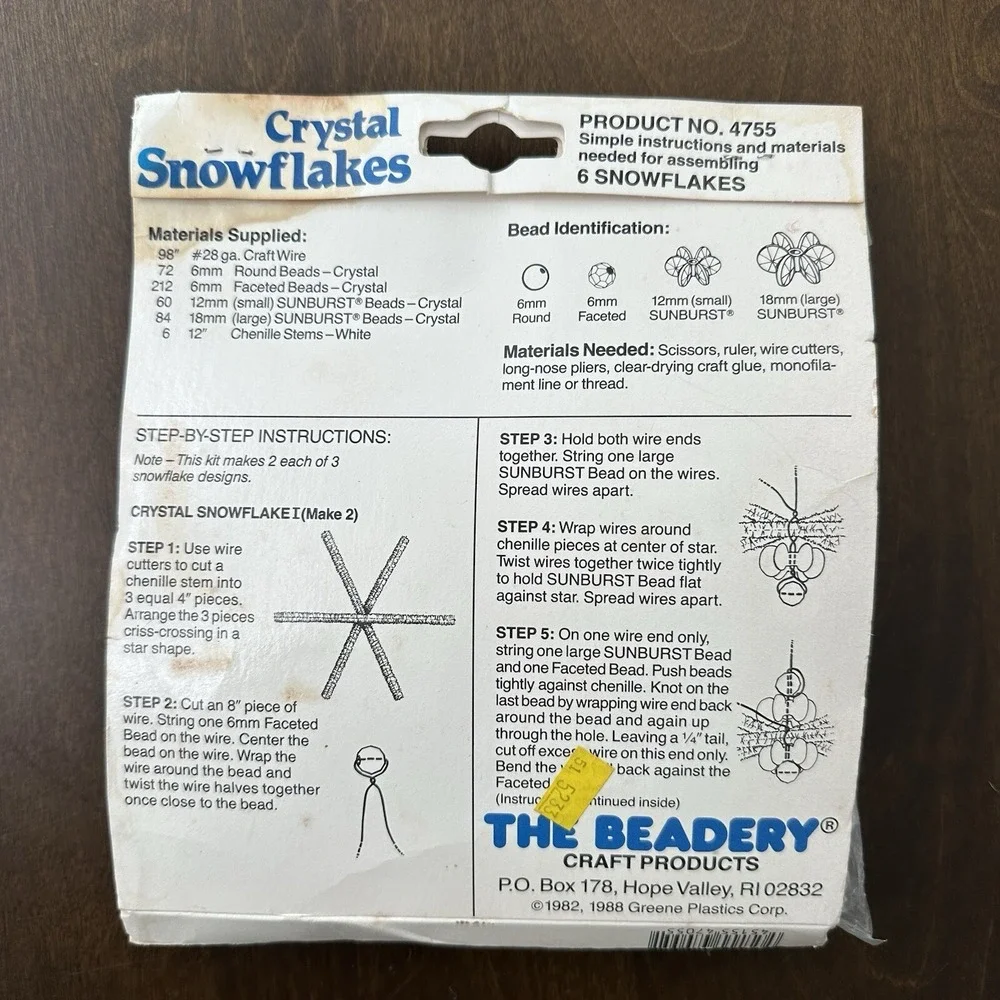 The Beadery Crystal Snowflakes Kit Vintage 1982 Christmas Ornament Bead Set 4755